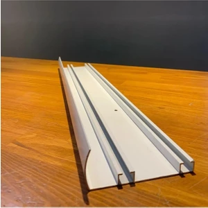 Vanessa Perde Alüminyum Dekoratif Alınlıklı Metal Korniş Beyaz 120 cm