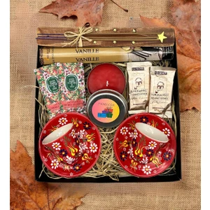 Fiorella Gift El Yapımı Çini Fincan & Tütsü Seti & Kahve & Şekerlik Mum & Mendil & Hediye Seti & Hediye Kutusu