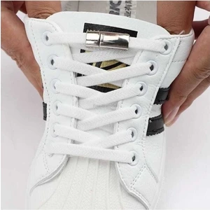 2 Çift - Paslanmaz Metal, Manyetikli, Elastik, Tak-Bırak Akıllı  Ayakkabı Bağcığı (1 Çift Siyah Bağcıklı + 1 Çift Beyaz Bağcıklı)