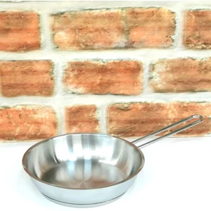 Kapsül Tabanlı Çelik Tava -Yumurta Tavası- Metal Saplı - 18 cm
