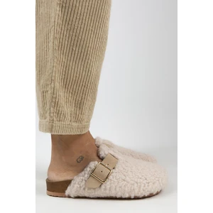 Suzen Kadın Tekstil Kürklü  Deri Kemerli Tokalı Bej Terlik