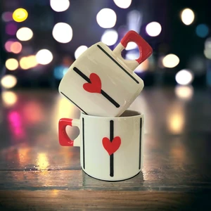 İki Seramik 2'li Zarif Kırmızı Kalp Desenli El Yapımı Doğal Seramik Kalp Kupa / Mug - Çay & Kahve Fincanı