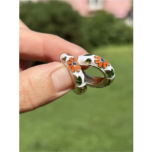 Vintage Mineli Çiçekli Beyaz Kadın Çelik Küpe