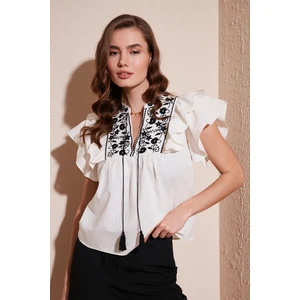Pamuklu Regular Fit Nakış Işlemeli Bluz Kadın Bluz 611BZ0253