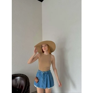 Nisay Boutique Kadın Halter Yaka Kolsuz Örme Fitilli Crop Bluz