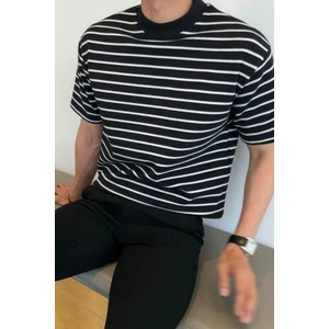 Tarz Cool Erkek  Şeritli Triko T-Shirt