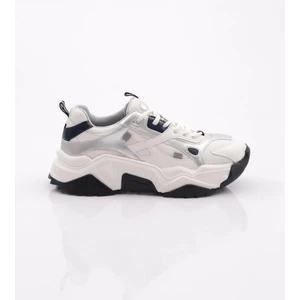 Dgn 65137 Kadin Bağcikli Kalin Taban Spor Ayakkabı