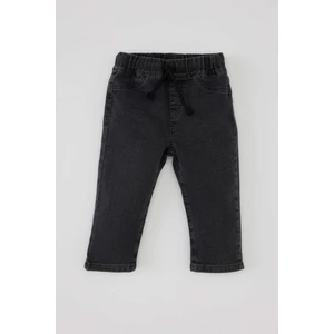 Erkek Bebek Düz Paça Jean Basic Pantolon B6733A524SP