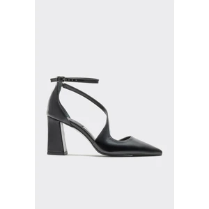 Siyah Kadın Topuklu Ayakkabı