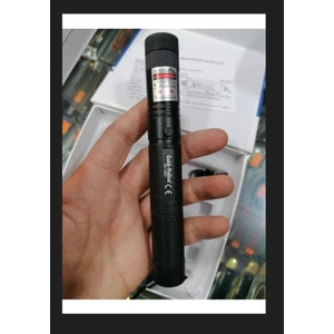 Gold Police Yeşil Lazer Şarjlı Uzun Menzilli Gold Police GP-003 Pointer Anahtarlı Şık Kutusunda Döner Başlıklı