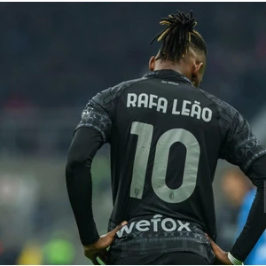A.c Milan 2023/24 Yeni Sezon Rafa Leão Alternatif Forması ( Thırd Shırt)