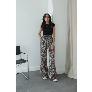 Bej Leopar Desenli Dökümlü Pantolon