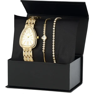 Kombin Set ve Kadın Kol Saati