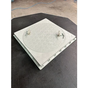650 Mm. Kare Plastik Rögar Kapağı