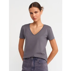 3470 V Yaka Basic T-Shirt-Füme