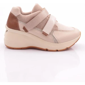 62169 Kadin Cirtli Spor Ayakkabi