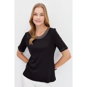 Desen Triko Kadın Sıfır Yaka Yakası Nakışlı Pamuklu Tshirt Siyah