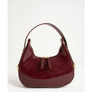 Kadın Rugan Baget Cherry Bag Özel Askı Detaylı Kol Çanta