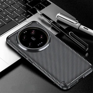 M.TK Moveteck Xiaomi Mi 14 Ultra Kılıf Kamera Çıkıntılı Karbon Desen Görünümlü Renk Atmaz Yumuşak Mat Silikon