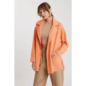 Büyük Yakalı Cepli Salaş Ceket