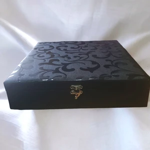 10 Bölmeli Ahşap Deri Kaplamalı Yastıklı Aksesuar Takı Saat Kutusu