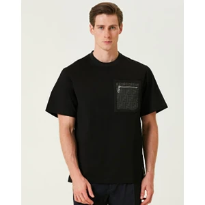 Organik Pamuklu Cepli T-Shirt