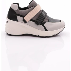 Dgn 62169 Kadın Cirtli Spor Ayakkabi