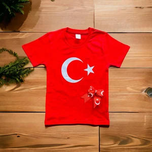 9-16 Yaş Türk Bayrakli Ti?şört Kırmızı 23 Nisan 29 Ekim Tören Gösteri Kostümü Toka Hedi?yeli?