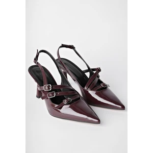 Kidman Garantili Arkası Açık Kemer Detaylı Üç Bantlı Rugan Kadın Topuklu Ayakkabı