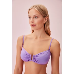 Metal Aksesuarlı Straplez Bikini Üst