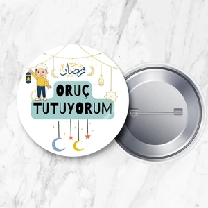 Oruç Tutuyorum Erkek Çocuk Iğneli Yaka Rozeti 58 mm Büyük Boy