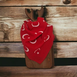 Ay Yıldız Desenli Fular Türk Bayraklı Bandana 50-50 cm Büyük Ay Yıldız Mendil Kol Sargı Fular