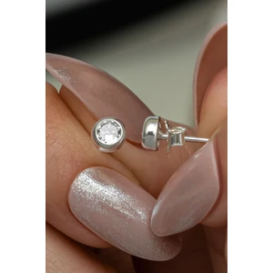 925 Ayar Gümüş Rodyum Kaplama Beyaz Taşlı 5 mm Tektaş Küpe