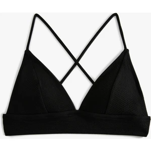 Üçgen Bikini Üstü Dokulu Çapraz Askılı Kaplı