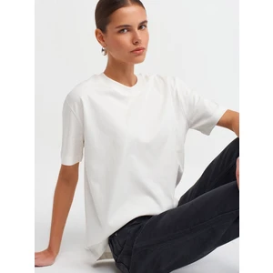 30312 Dekoratif Dikişli Bisiklet Yaka T-Shirt-Ekru