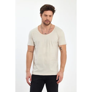 Derin Yaka Kısa Kol Fit Kesim T-Shirt