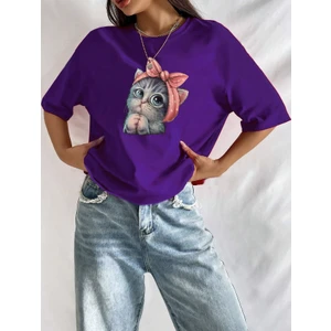 Sevimli Minik Kedi Baskılı Kadın Tişört