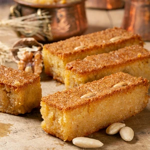 Geleneksel Cevizli - Bademli Şam Tatlısı (1000g Gold Kutu)