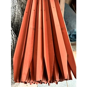 Fay-Tel Demir Çit Direği  30x30x3mm 170 cm Yükseklik Kırmızı Boyalı Delikli Sivri Uçlu. 10 Adet