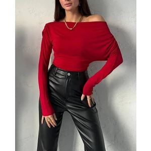 Suya U&S Wear Kayık Yaka Bluz