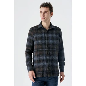 Koyu Mavi Uzun Kollu Ekoseli Gabardin Yumuşak Yaka Cepsiz  Pamuklu  Comfort Fit Gömlek 1004235216