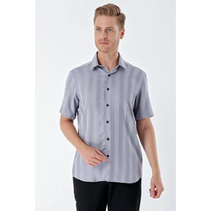 Gri Kısa Kollu Desenli Armürlü Sert Yaka Cepsiz Klasik Comfort Fit Gömlek 1004230204
