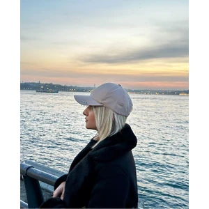 EKE TEKSTİL 3 Halkalı Piercingli Taş Renk Şapka 0031