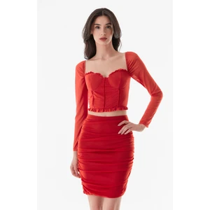 Tül Detaylı Kalp Yaka Crop Bluz