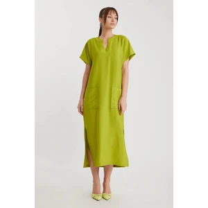 Yanları Yırtmaçlı Çift Cep Elbise