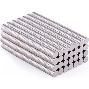 Dünya Magnet 50 Adet Yuvarlak Mini Neodyum Mıknatıs Çap :5 mm Kalınlık:1,5mm