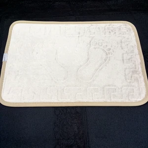 AY Home  Kaymaz Taban Banyo Paspasi Ayak Izli Bej Rengi 40 x 60 cm
