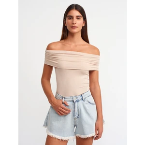 30919 Omuzları Açık Top-Bej