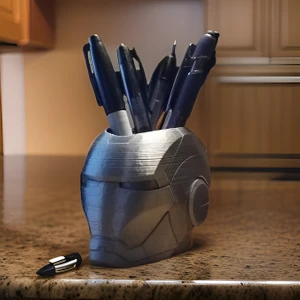 3D Layer Craft Iron Man Kalemlik Demir Adam Figür