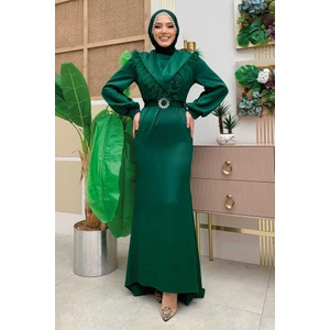 Bym Fashion Tüylü Kuyruklu Kemer Aksesuarlı Saten Abiye Elbise 3869 Zümrüt
